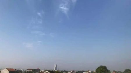 Cuaca Surabaya Hari Ini: Cerah Pagi, Berawan Siang Sampai Malam