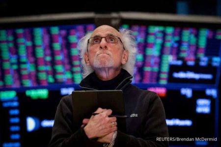 Kenaikan Yield Obligasi Picu Penurunan Wall Street dan Kinerja Buruk Walmart