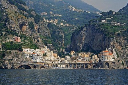 5 Fakta Menarik Atrani, Desa Kecil Italia di Pinggir Laut