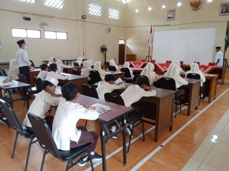 Siswa Karo Keracunan MBG Bertambah Jadi 3 Orang, Satu di PICU