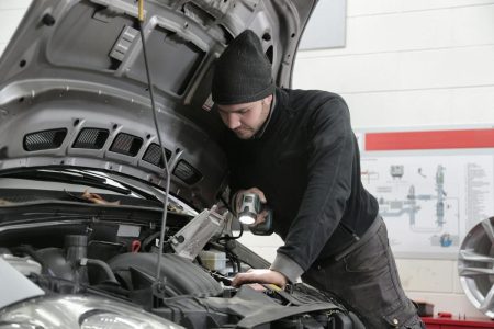 Waspada! 5 Ciri Mobil Bekas ‘Penyedot’ Dompet